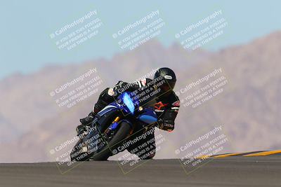 media/Oct-08-2022-SoCal Trackdays (Sat) [[1fc3beec89]]/Turn 9 (1pm)/